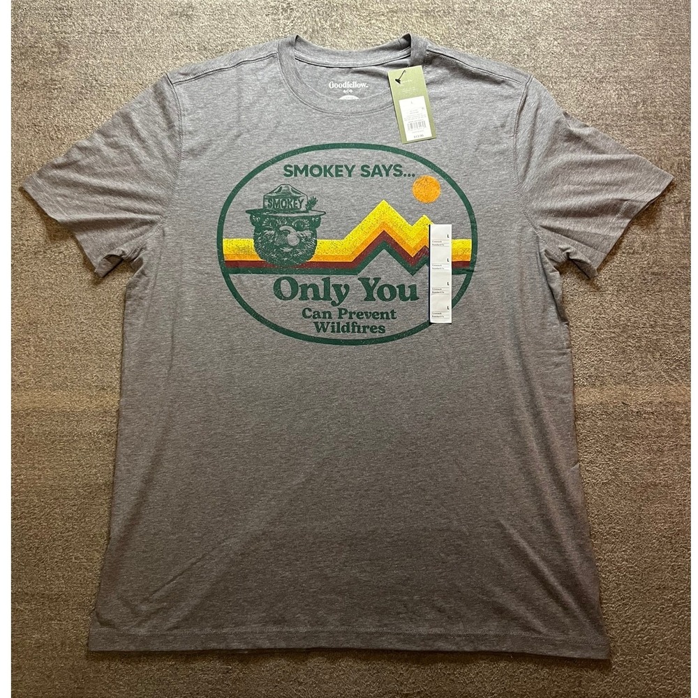 Goodfellow & Co Smokey Bear Graphic T-Shirt Mens NWT  Large Gray Classic Casual